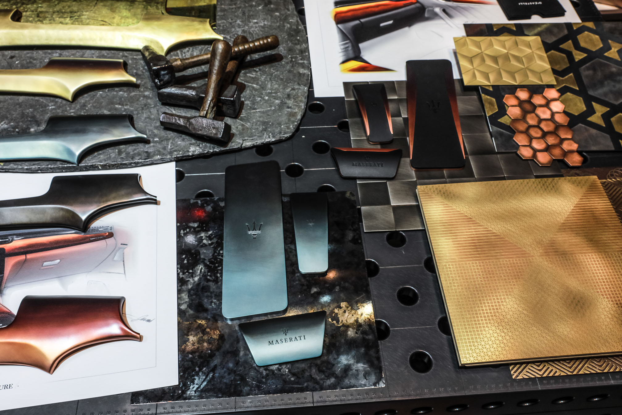 De Castelli 金屬飾面為瑪莎拉蒂車型營(yíng)造藝術(shù)氣息