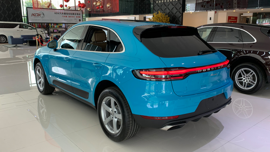 皓騰豪車定制中心保時(shí)捷Macan展廳現(xiàn)車特別活動300