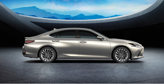 【新車到店】中大型豪華行政級(jí)轎車 新雷克薩斯ES300h即將到店 現(xiàn)接受預(yù)定213