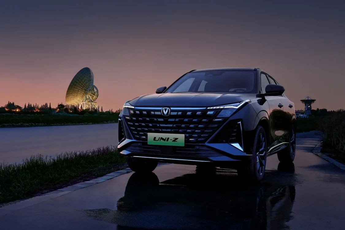 2025款長(zhǎng)安UNI-Z上市 燃油版綜合優(yōu)惠價(jià)8.09萬(wàn)元起/插混版綜合優(yōu)惠價(jià)8.69萬(wàn)元起