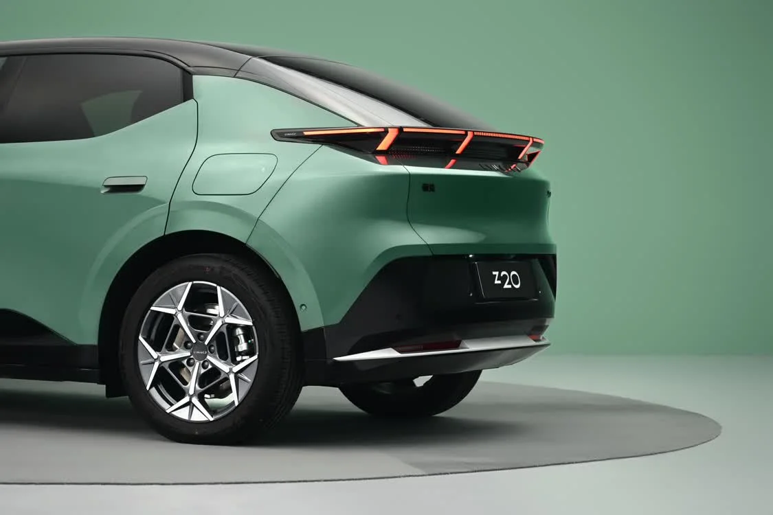 領(lǐng)克Z20新版型上市 純電續(xù)航430km/上新限時(shí)價(jià)10.99萬元起